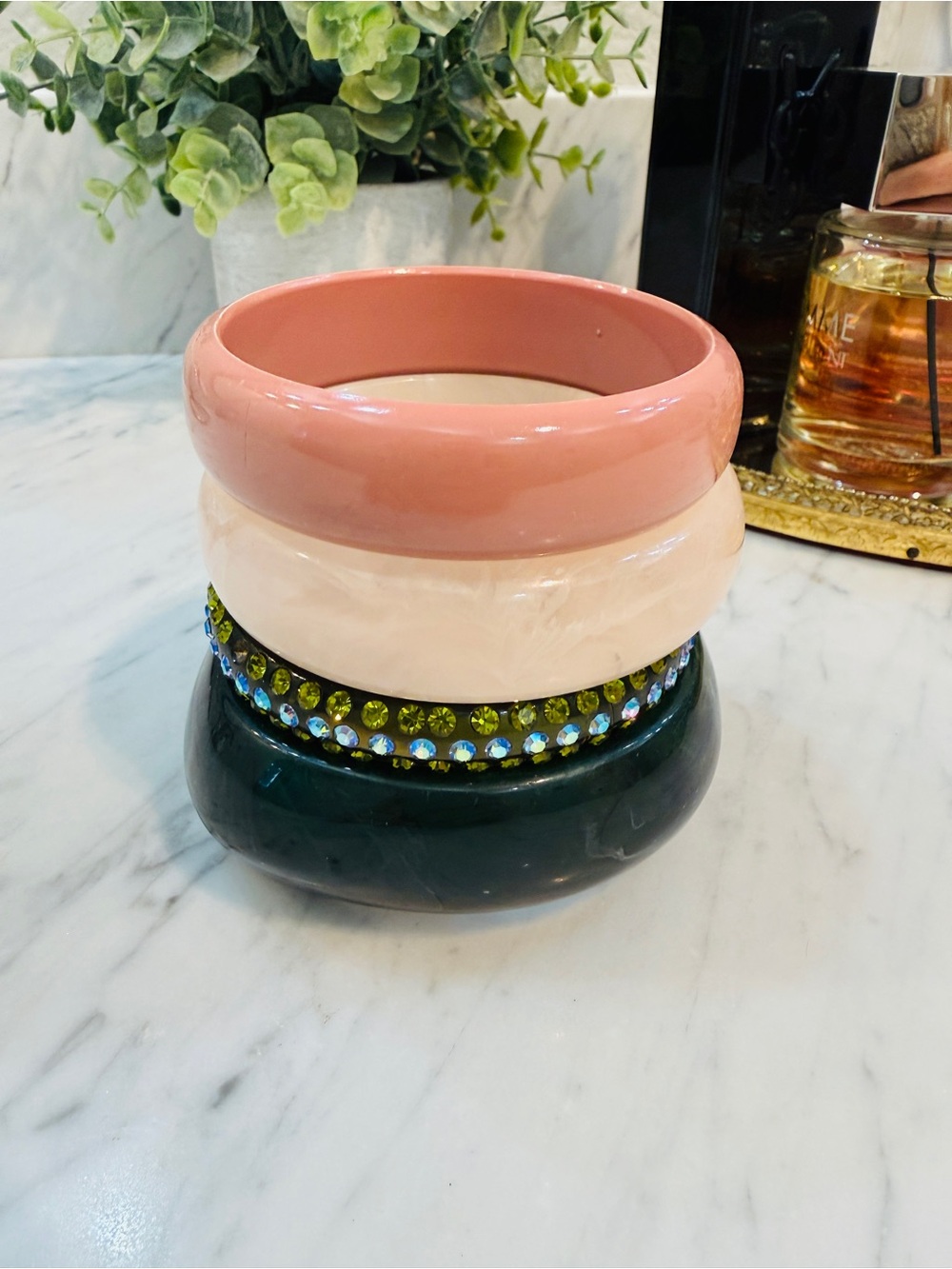 Vintage Lucite Bangle Set Green and Pink - Picture 4 of 11